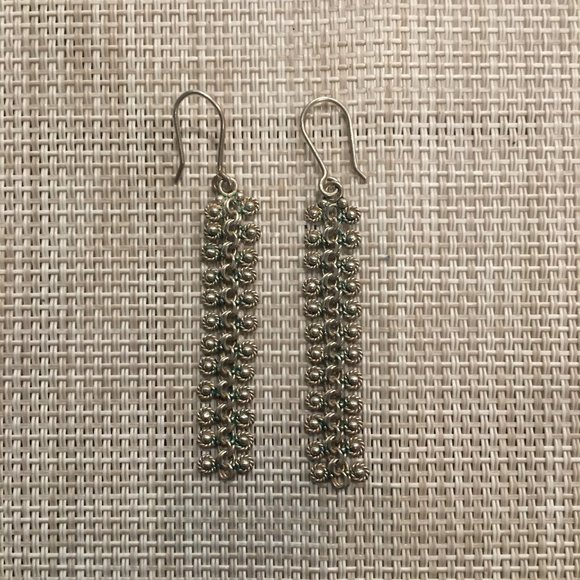 Silver drop earrings from Peru, indigenous design - Picture 2 of 4